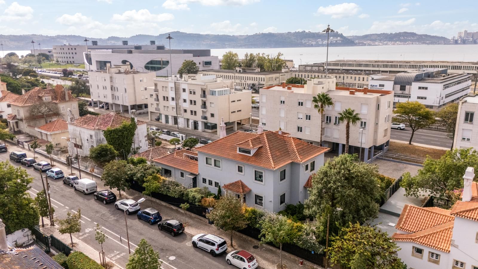 Moradia T6 com jardim, Restelo, Lisboa - Imagem 16