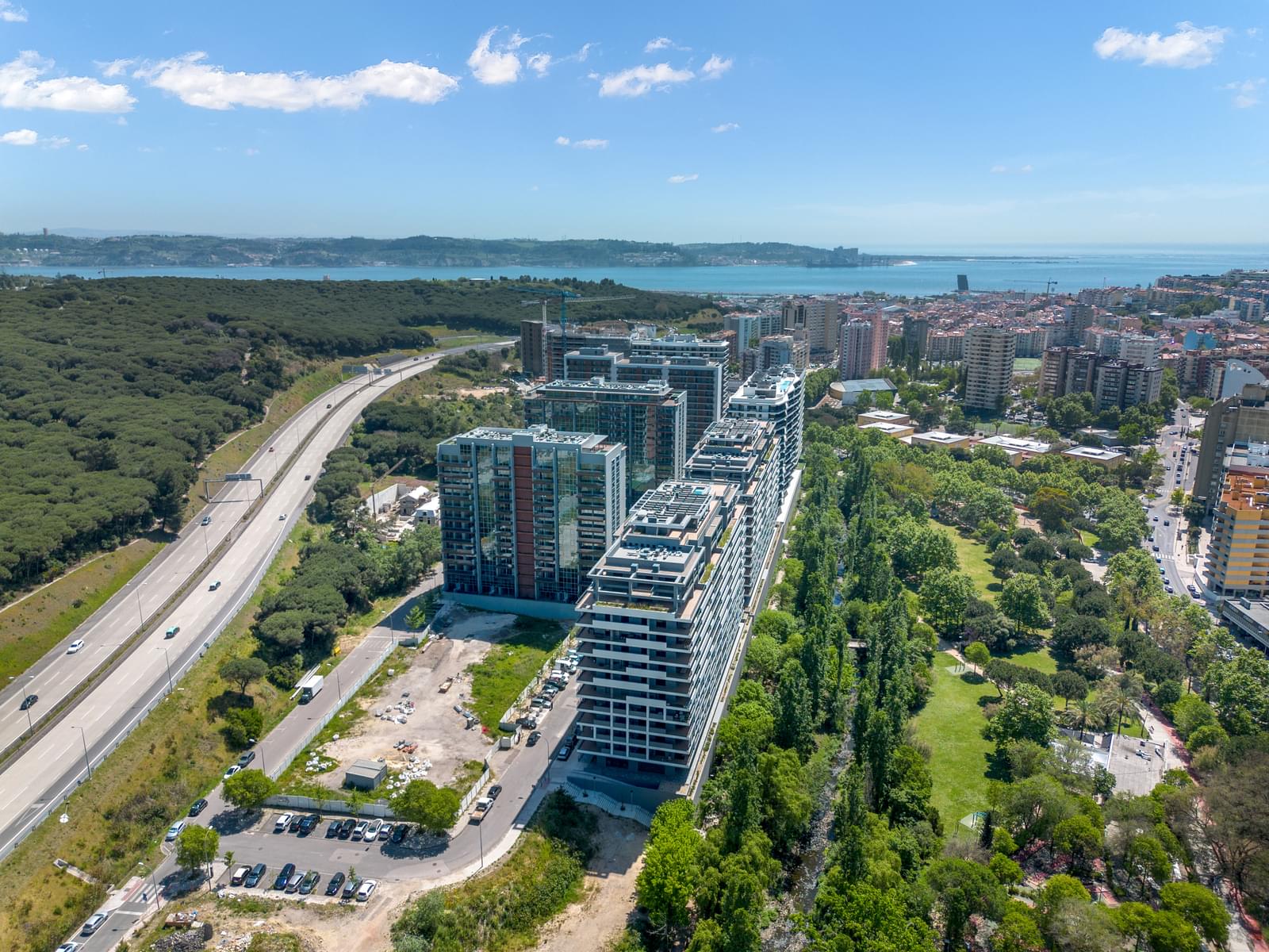 Apartamento T4 com piscina, Miraflores, Oeiras - Imagem 42