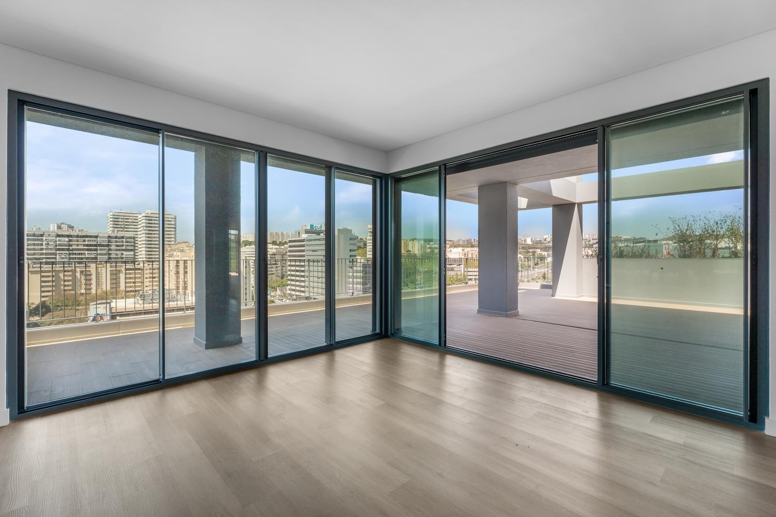 Apartamento T4 com piscina, Miraflores, Oeiras - Imagem 13
